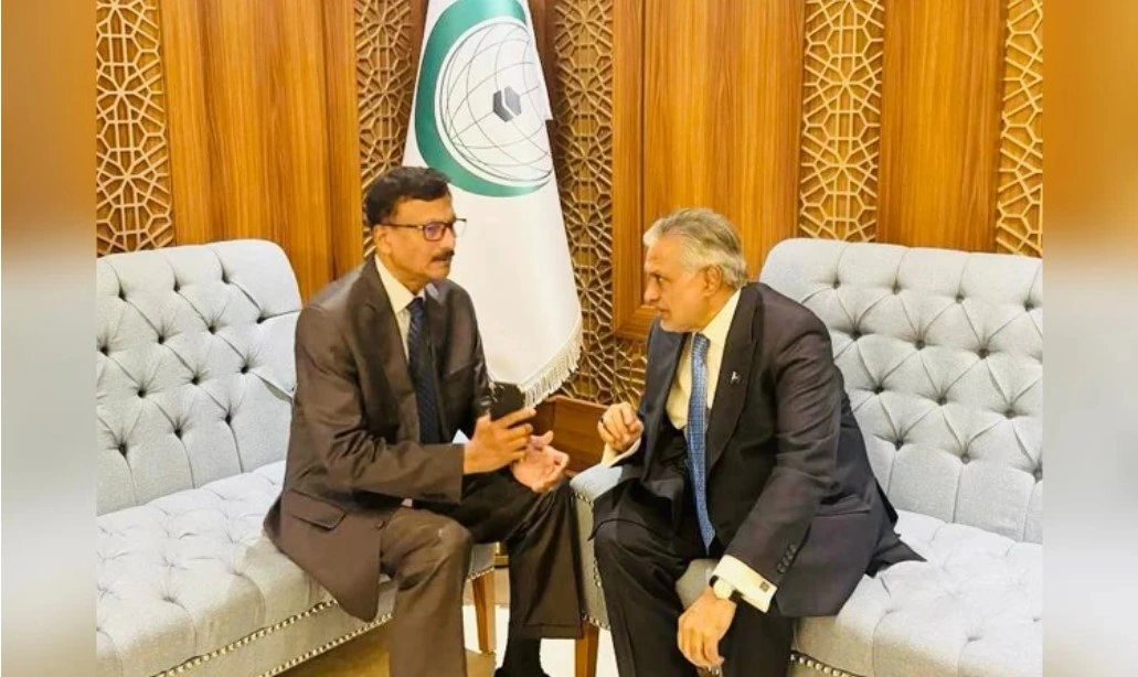 Dhaka, Islamabad Discuss Regional and Global Issues at OIC Session