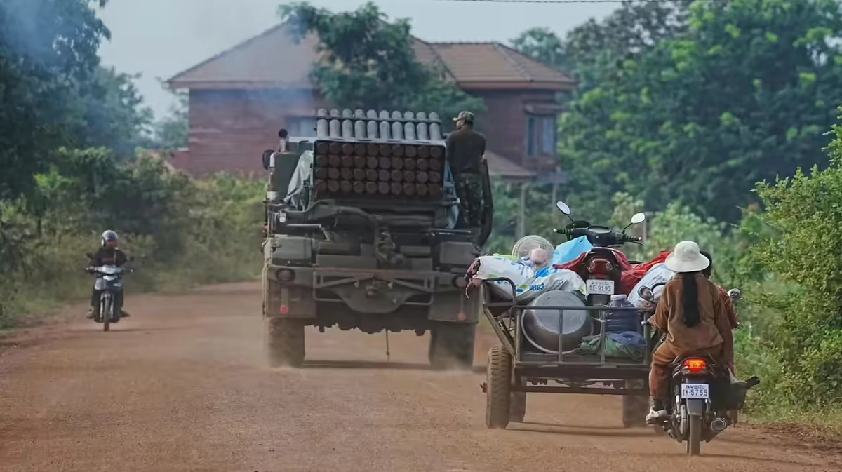 Fresh clashes erupt along the Thailand–Cambodia border