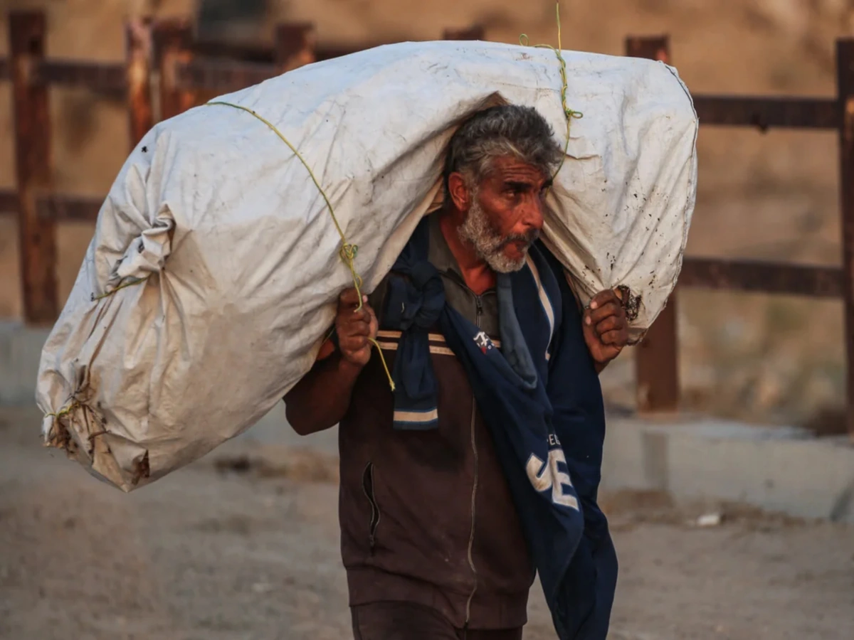 Israel expands ‘Yellow Line’, uproots Gaza families