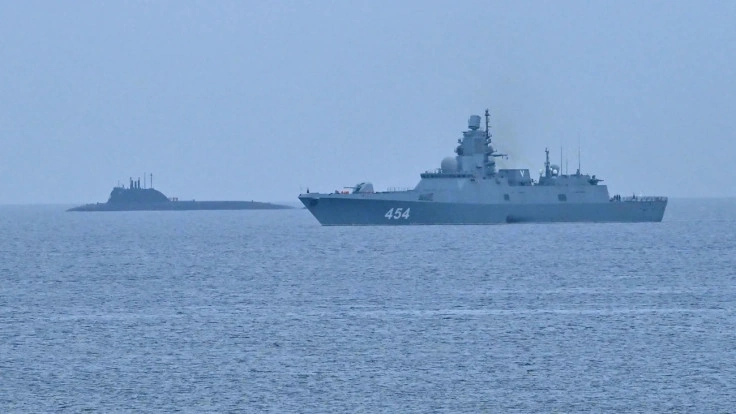 Russia Deploys Naval Forces to Protect Venezuelan-Linked Tanker From US Pursuit
