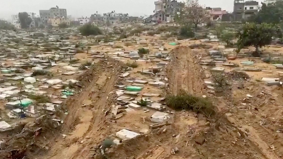Israel Destroys 200 Graves in Search of One Israeli Body in Gaza