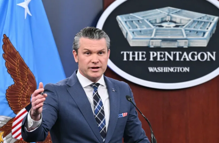 US judge blocks Pentagon press policy in ruling for New York Times