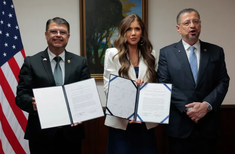 Costa Rica signs weekly deportation deal with US under Trump crackdown