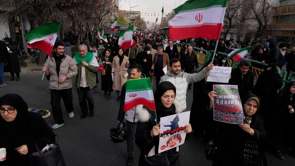 Trump Says Iran Has Halted Protester Killings, Tehran Denies Plans for Hangings