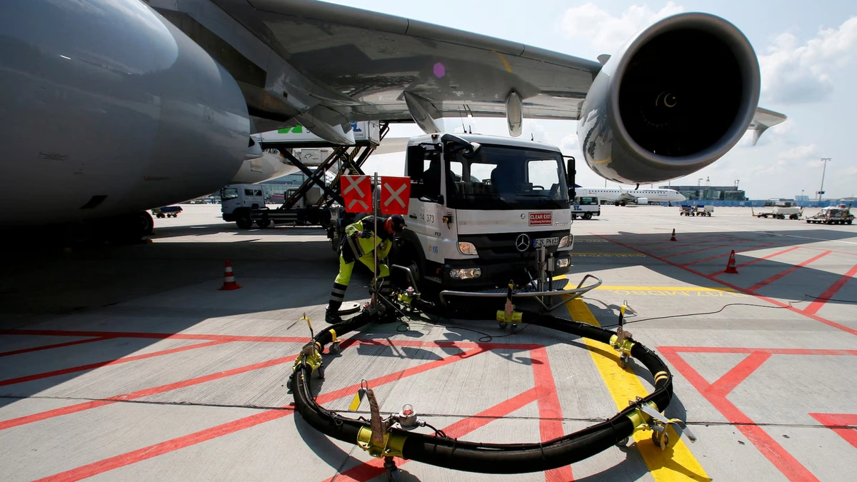 Europe Faces Jet Fuel Shortage Risk Within Six Weeks Amid Supply Disruptions