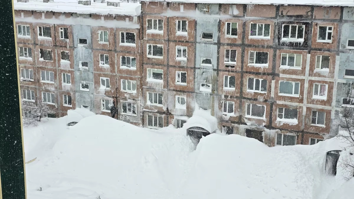 Kamchatka’s Historic Snowstorm: Fun, Frustration, and Overwhelming Drifts