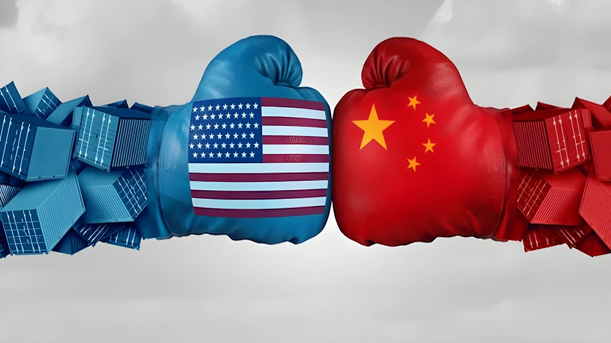 China accuses the United States of spreading panic