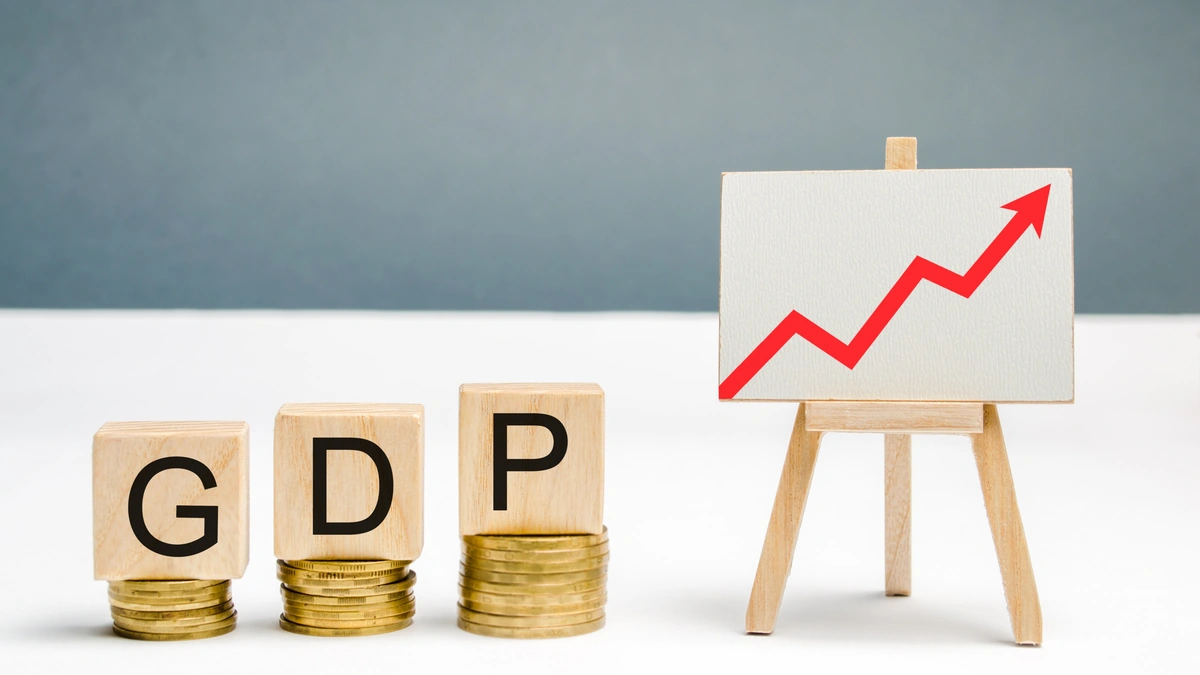 Bangladesh's GDP Growth Hits 4.50% in Q1 of FY26