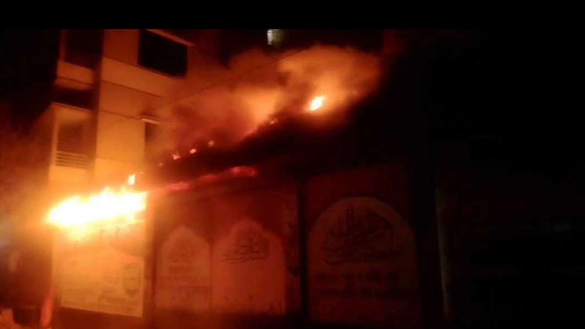 Fire in Madrasah in Rupganj: 10 Rooms Burned, Estimated Loss of 20 Lakh Taka