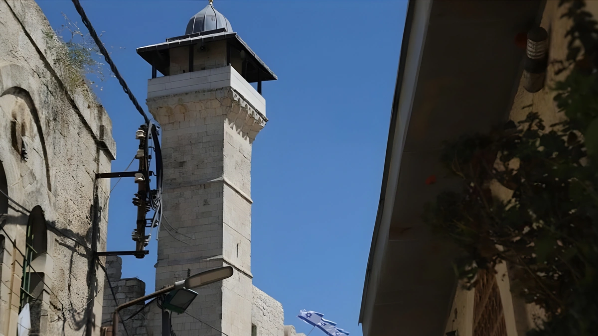Israel has closed the Ibrahimi Mosque in the West Bank